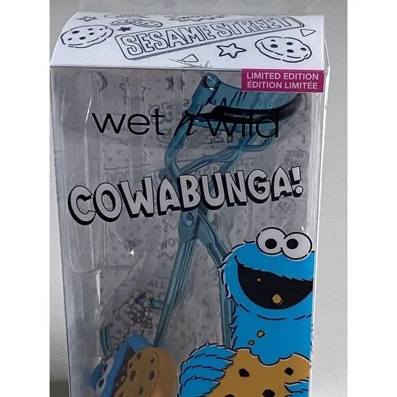 Wet N Wild Sesame Street Cookie Monster Eyelash Curler Limited Edition NEW - Picture 4 of 10